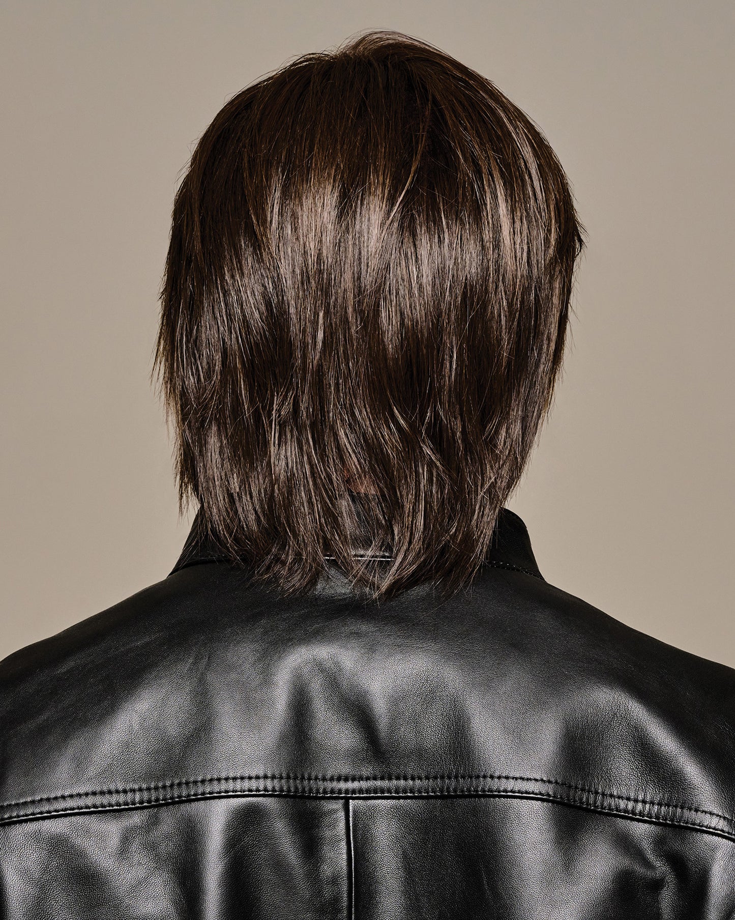 NEW! Daring Elite hand-tied, monofilament top, extended lace front, heat friendly